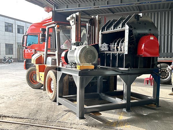 1000型破碎機(jī)