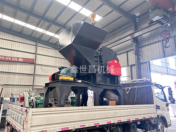 800型破碎機(jī)